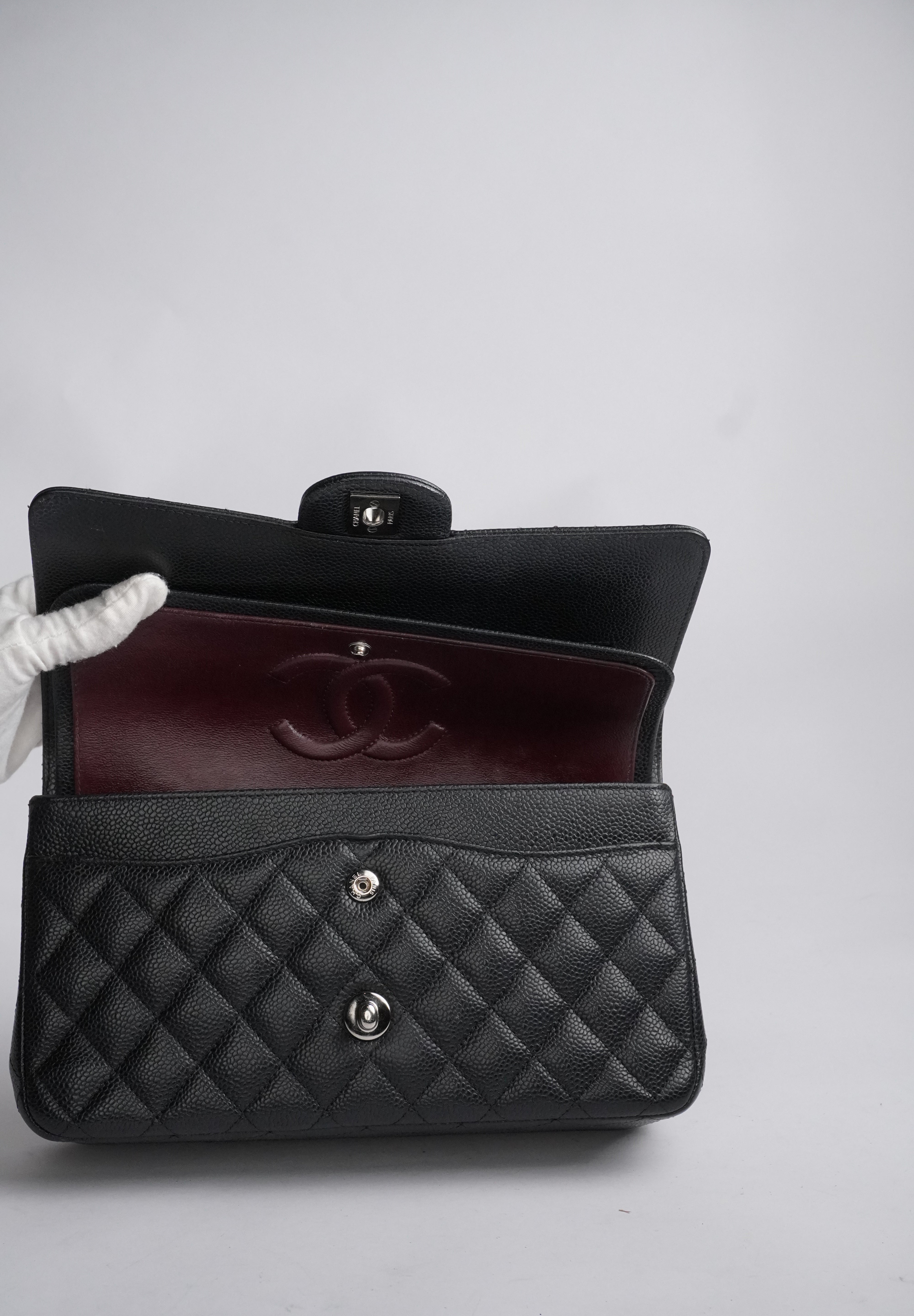 Chanel Classic Double Flapbag Caviar Medium SHW