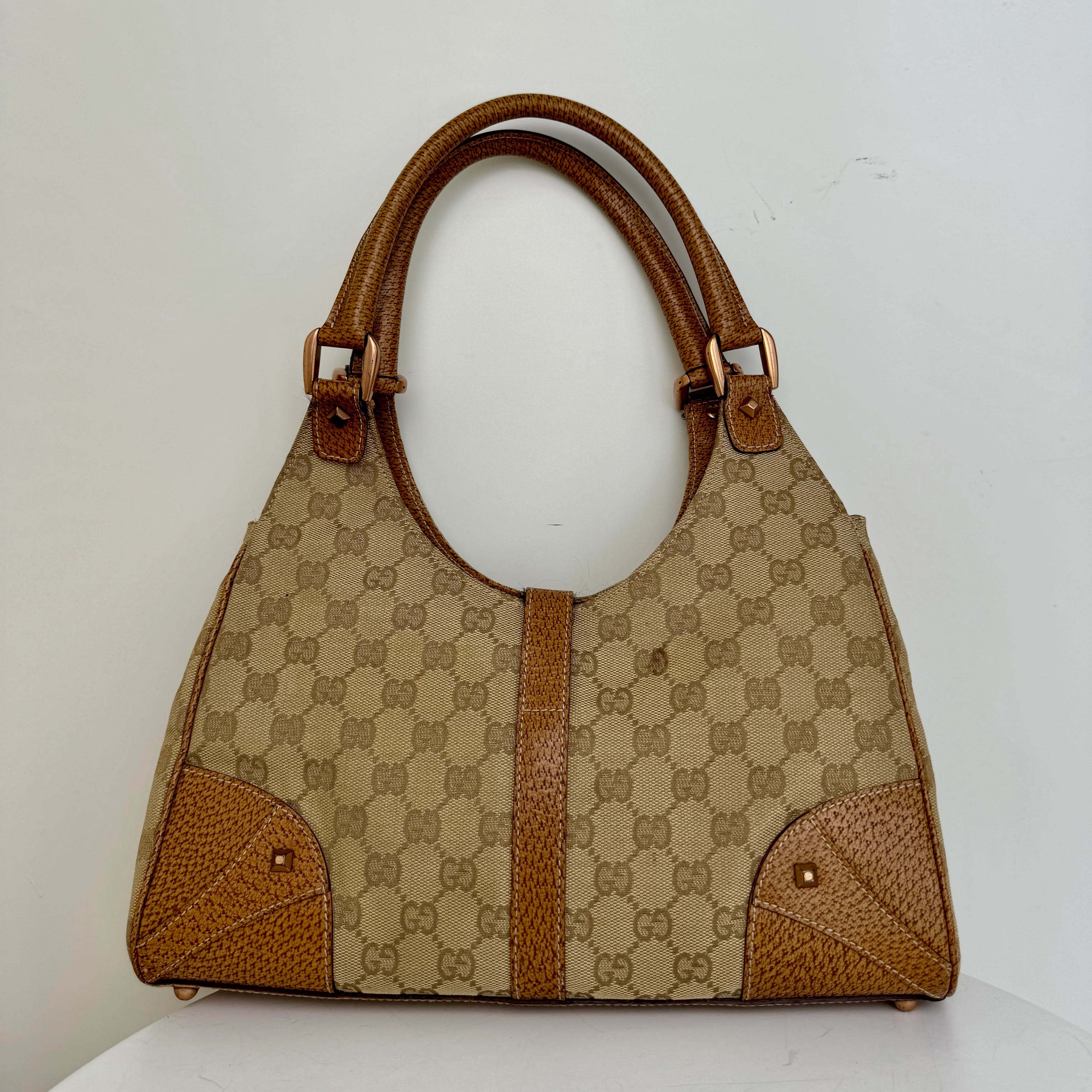 GucciJackieBrownachterkant.webp