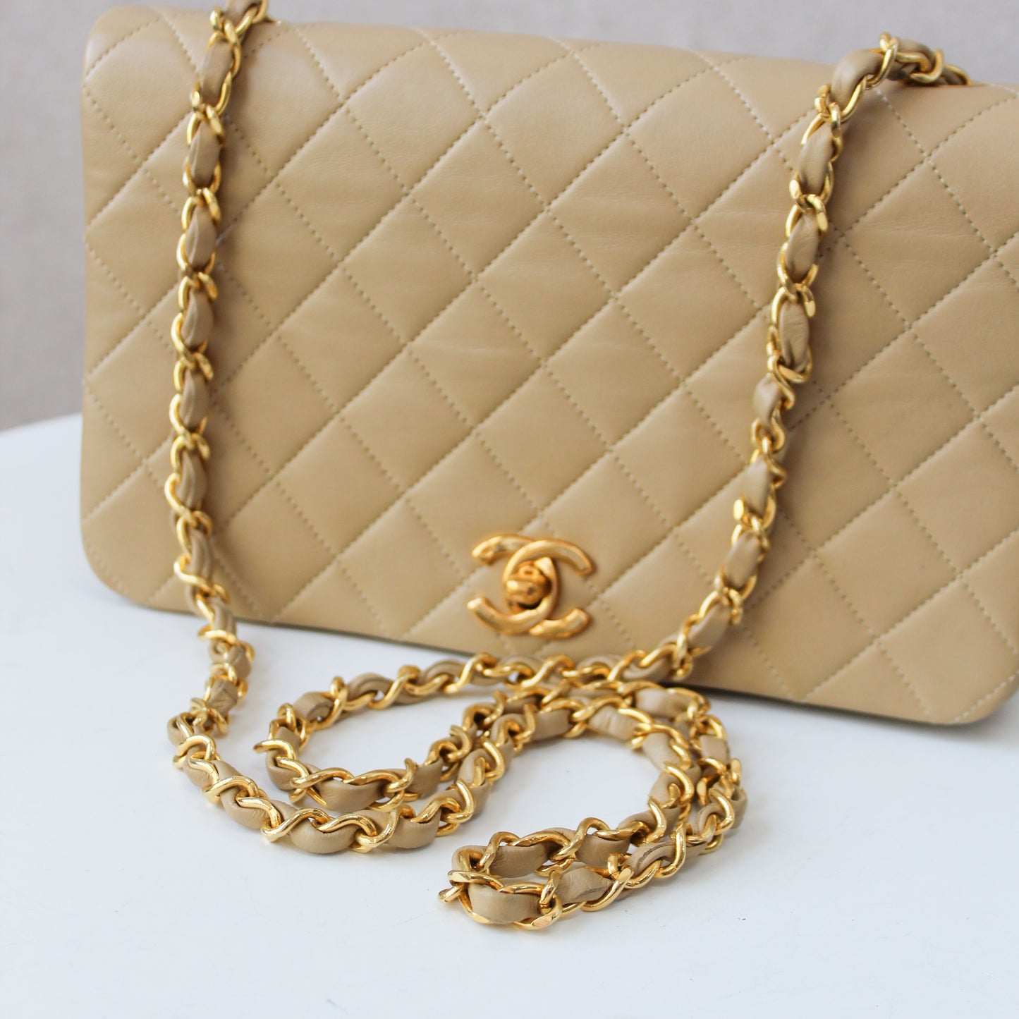 Chanel Full Flap Beige 24k ghw Crossbody (1989-1991)