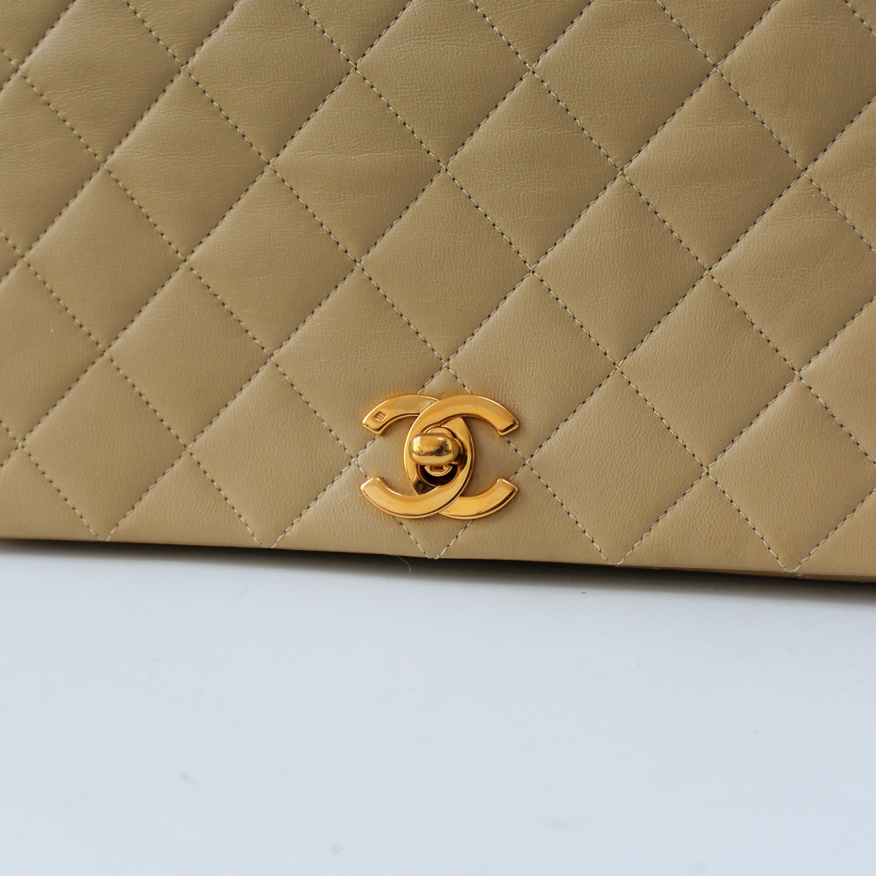 Chanel Full Flap Beige 24k ghw Crossbody (1989-1991)
