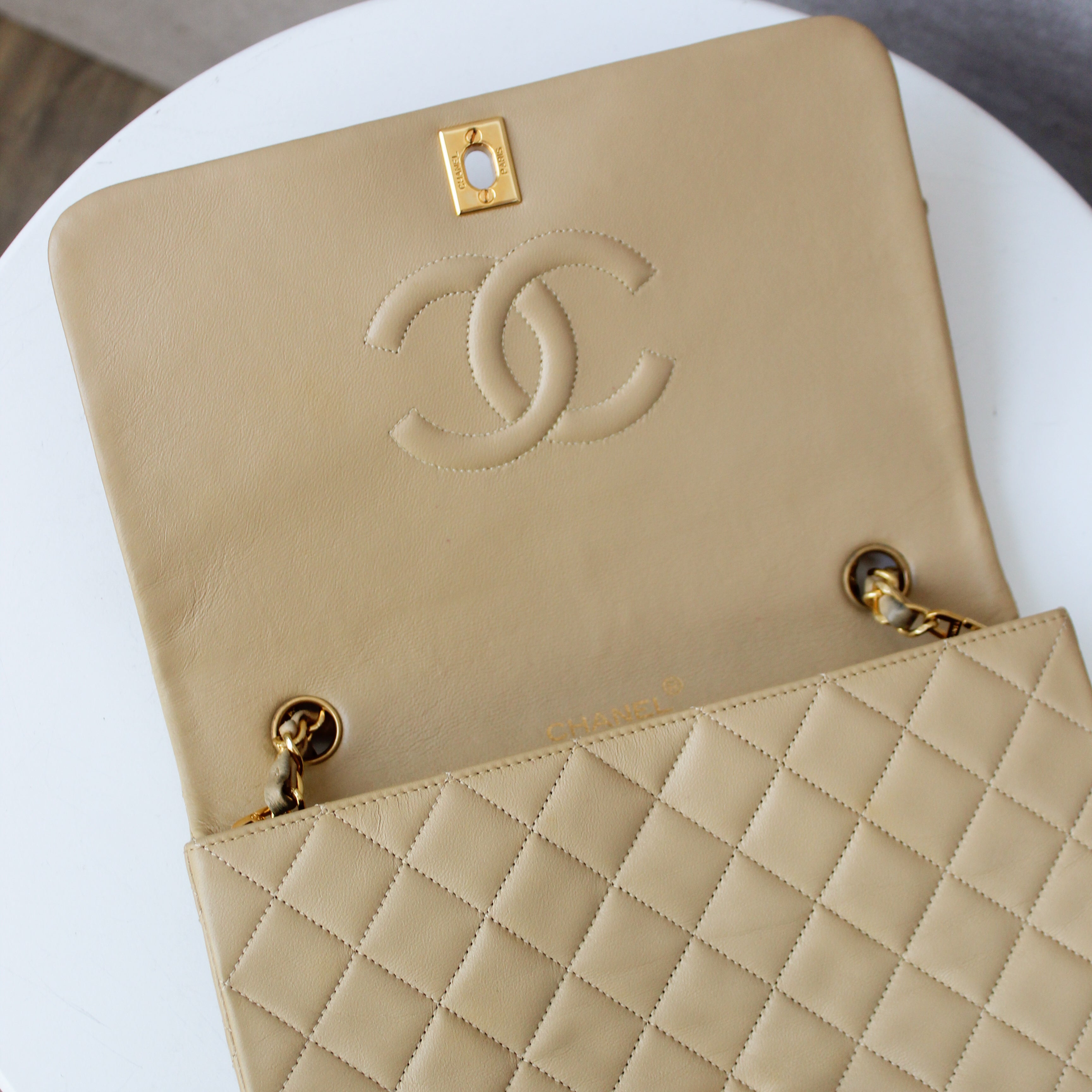 Chanel Full Flap Beige 24k ghw Crossbody (1989-1991)