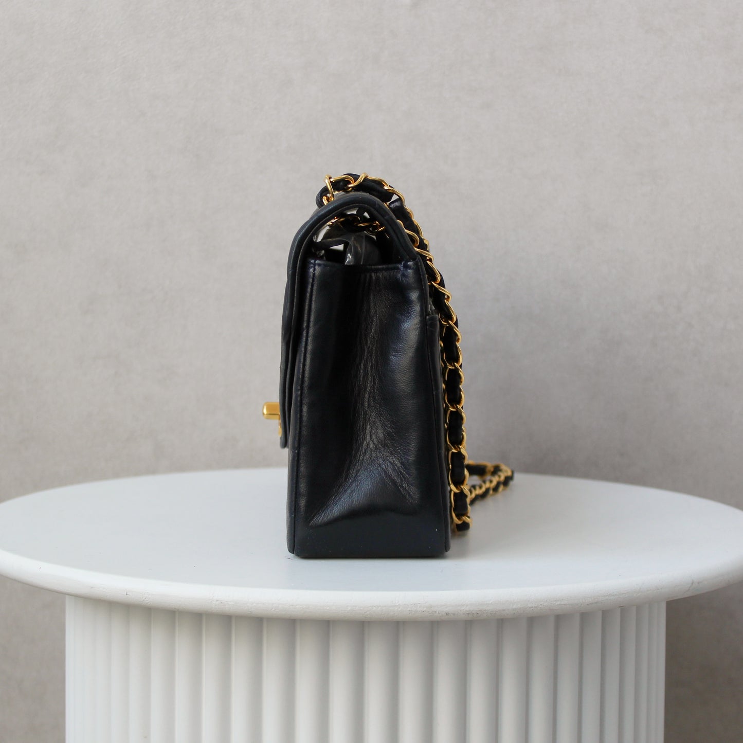 Chanel Flapbag Medium Chevron Navy Blue