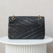 Chanel Flapbag Medium Chevron Marine Blauw