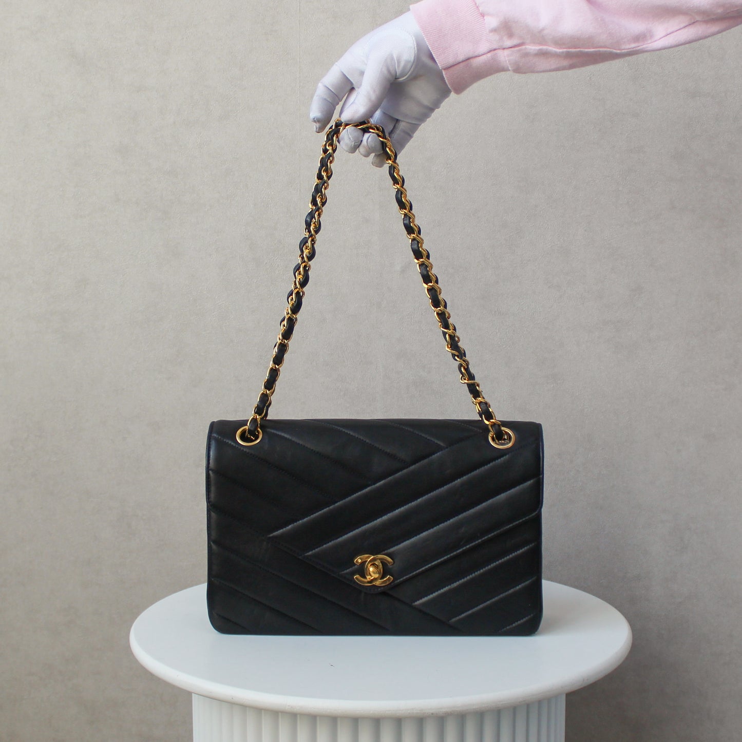 Chanel Flapbag Medium Chevron Navy Blue