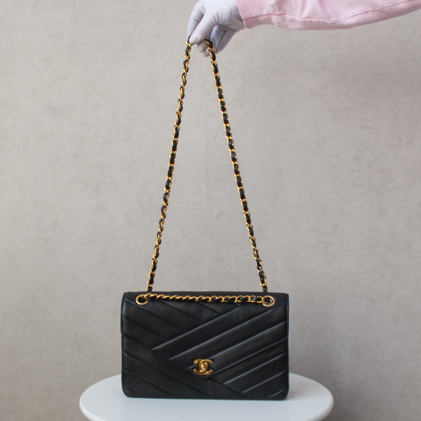 Chanel Flapbag Medium Chevron Navy Blue