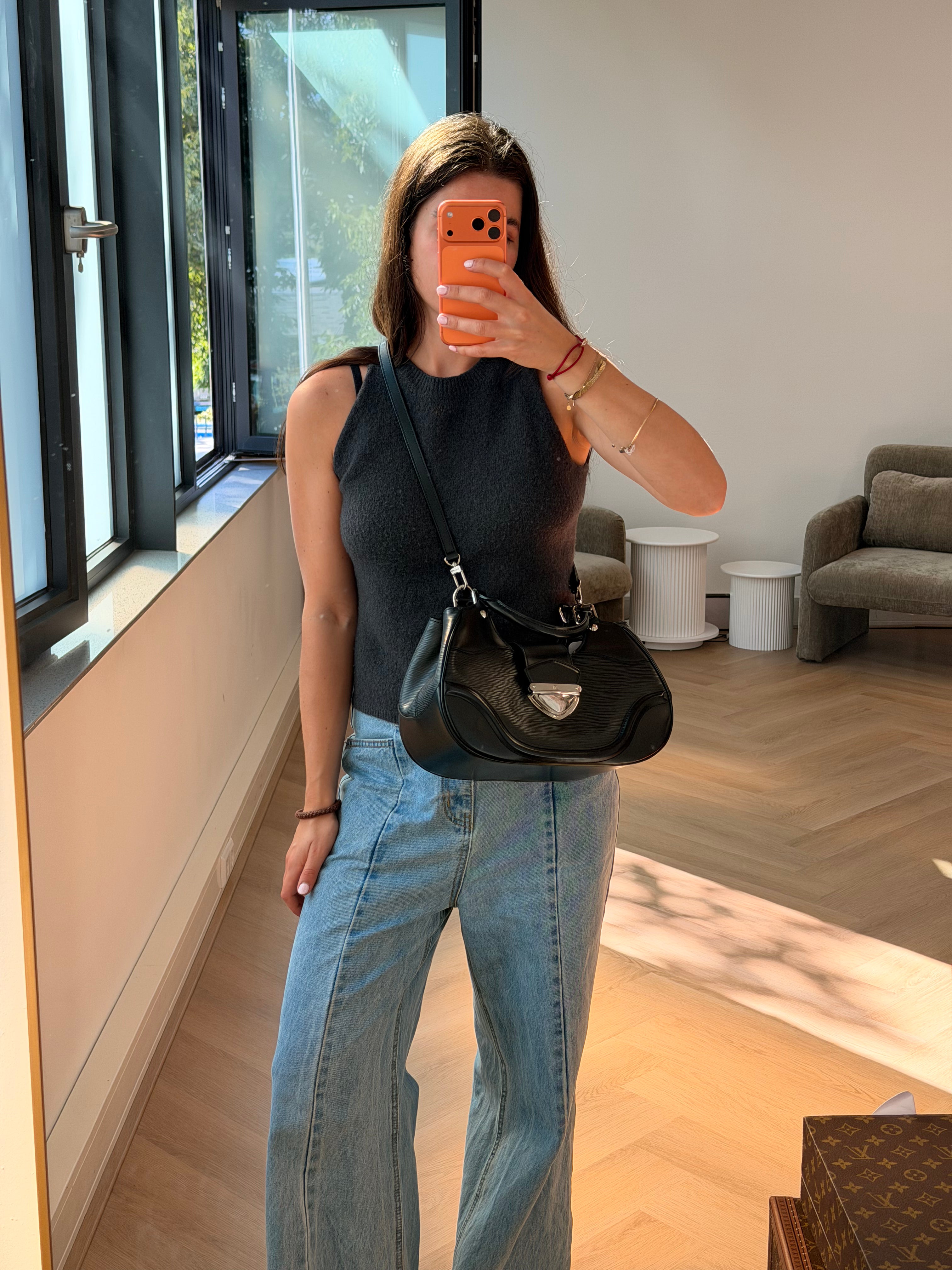 Louis Vuitton Montaigne Shoulderbag