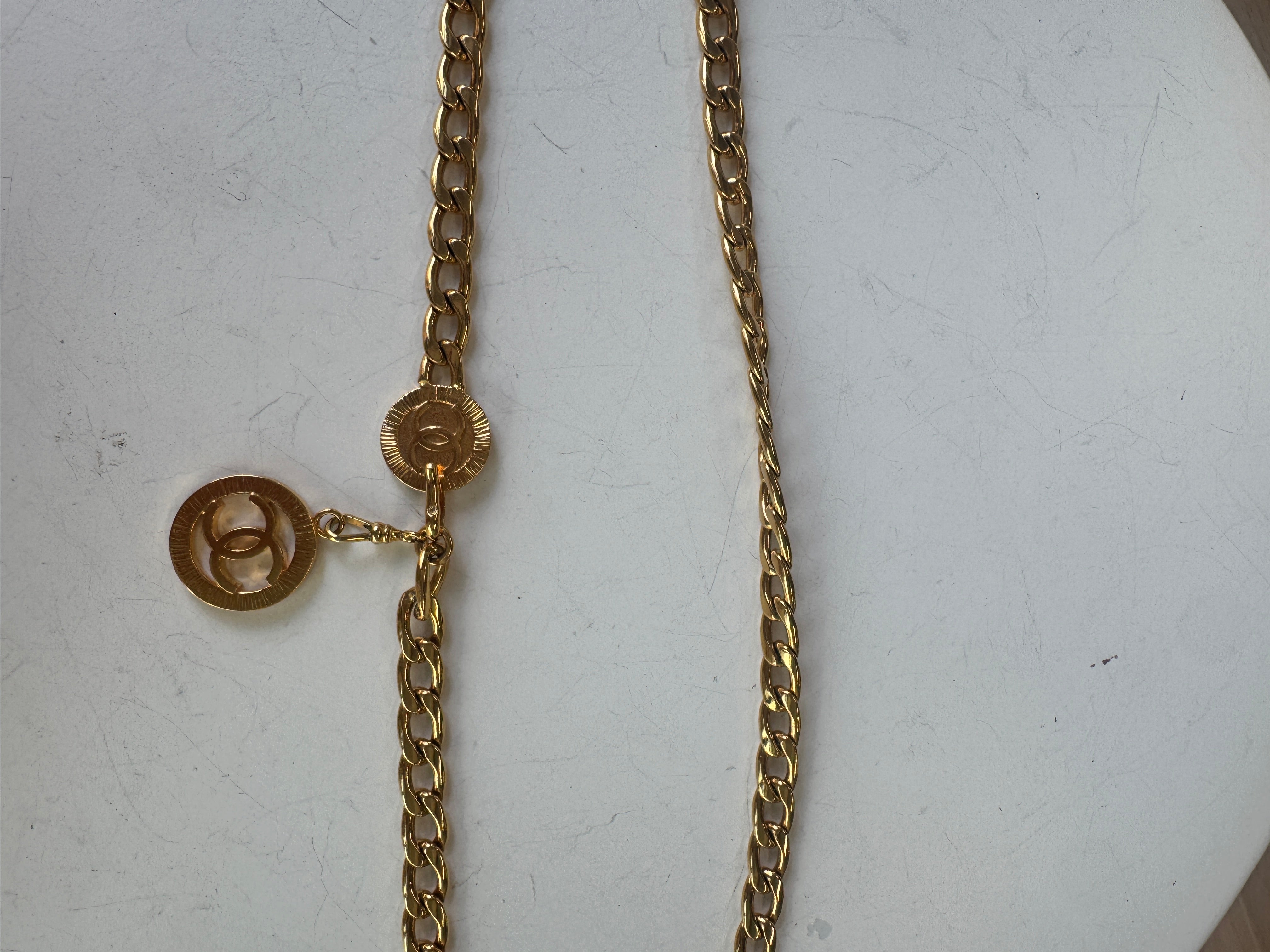 Chanel Single Chain Coin Belt - Maat 74