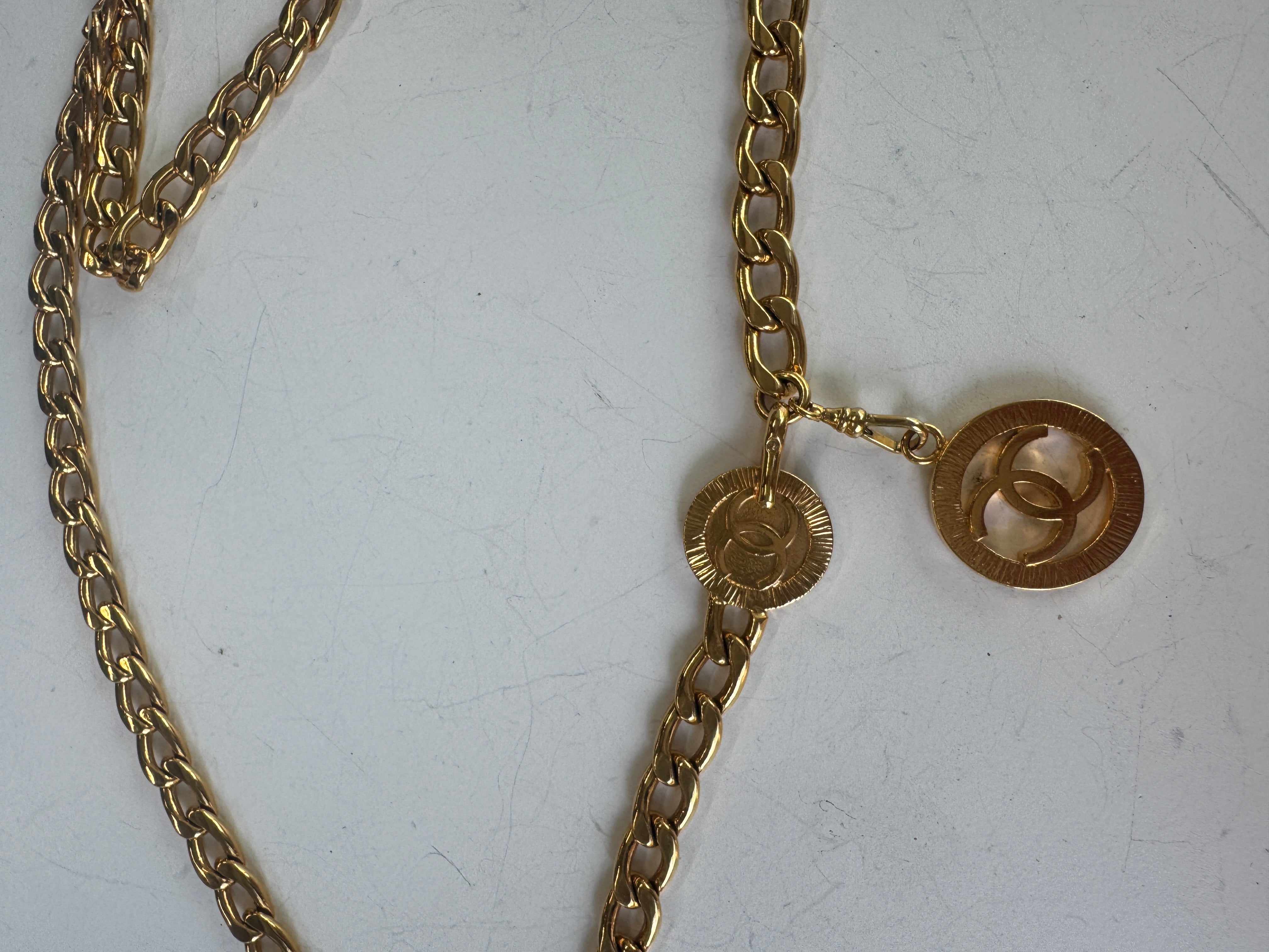 Chanel Single Chain Coin Belt - Maat 74