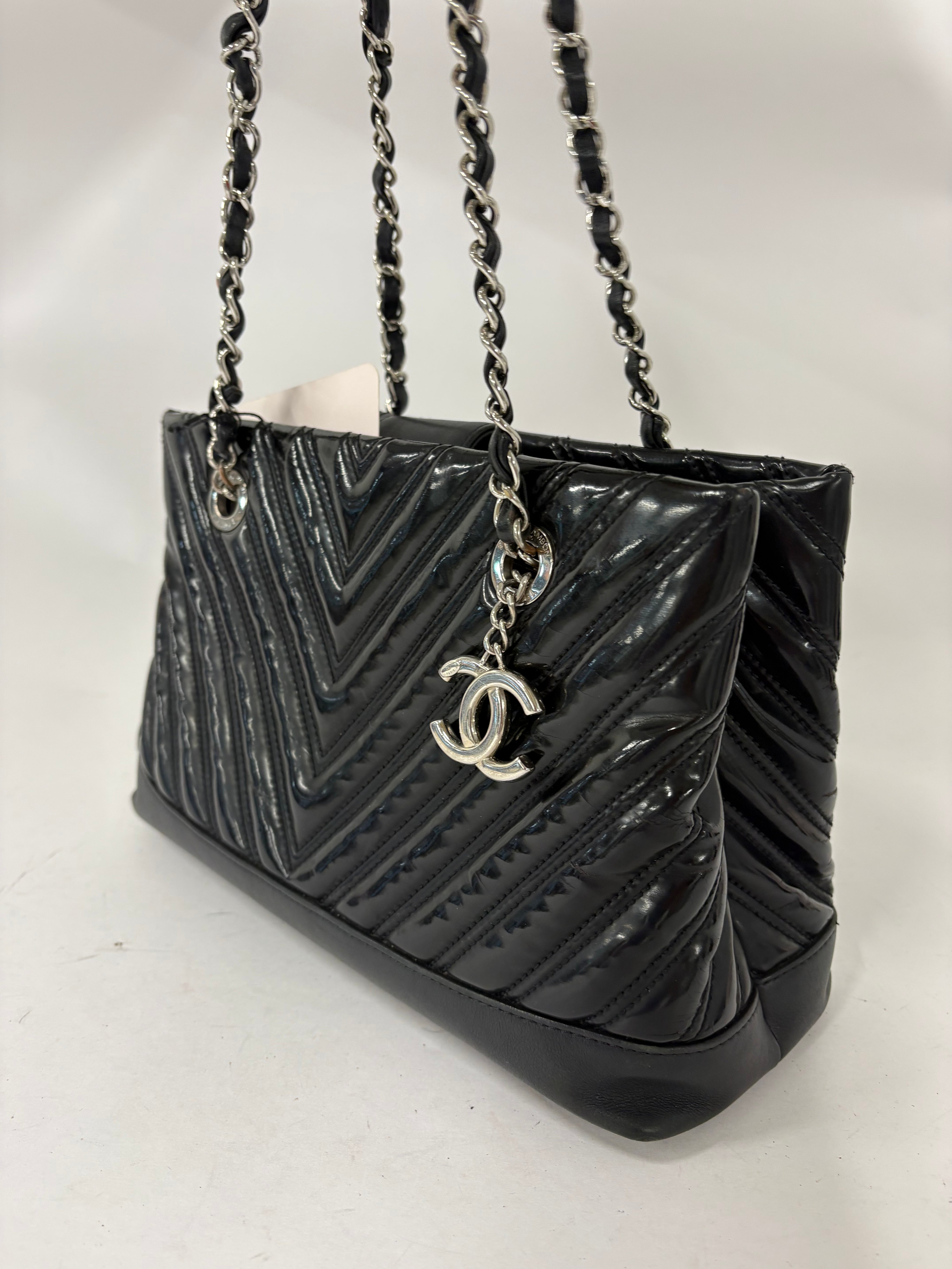 CHANEL Chevron Medium Tote