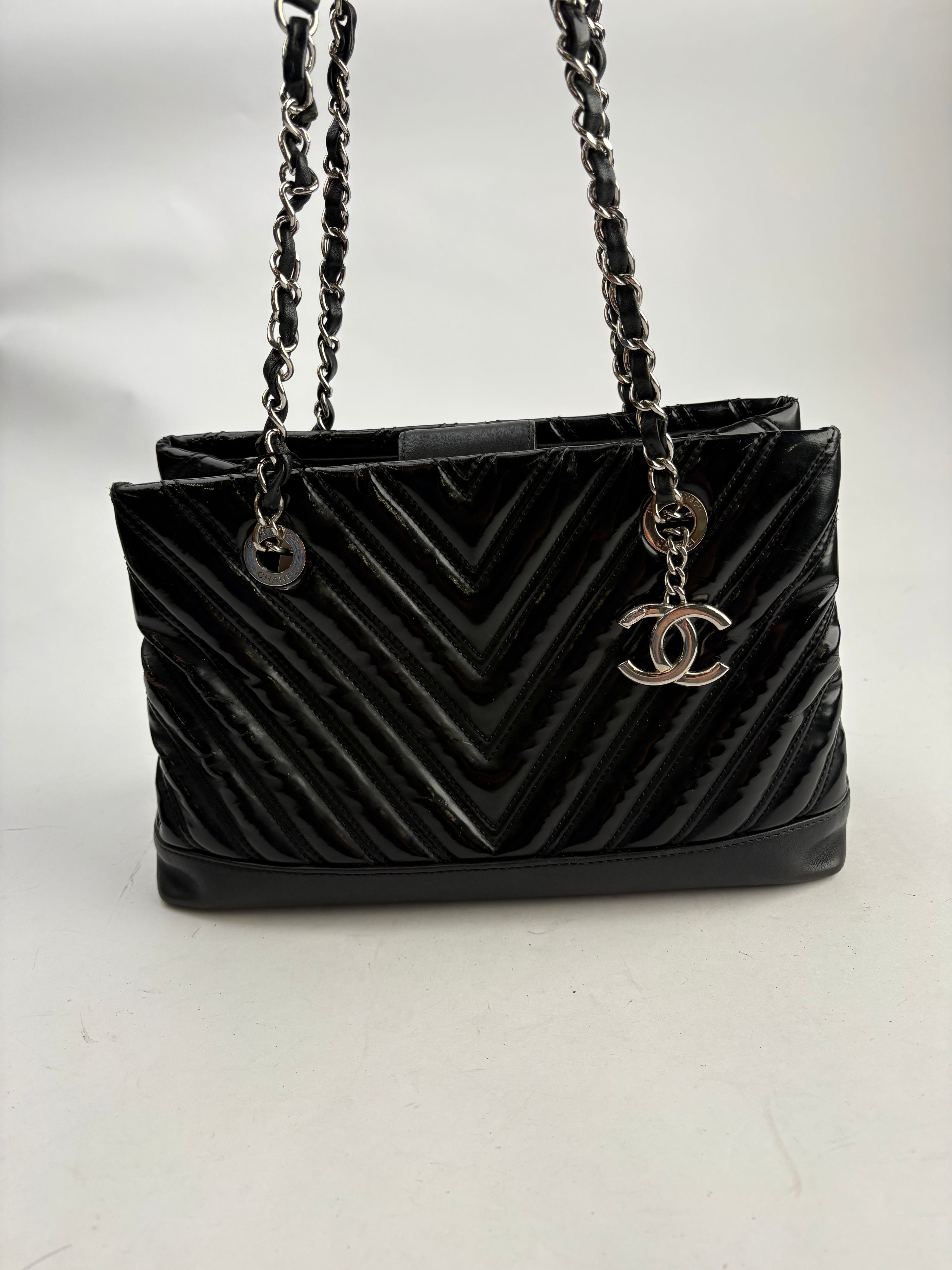 CHANEL Chevron Medium Tote