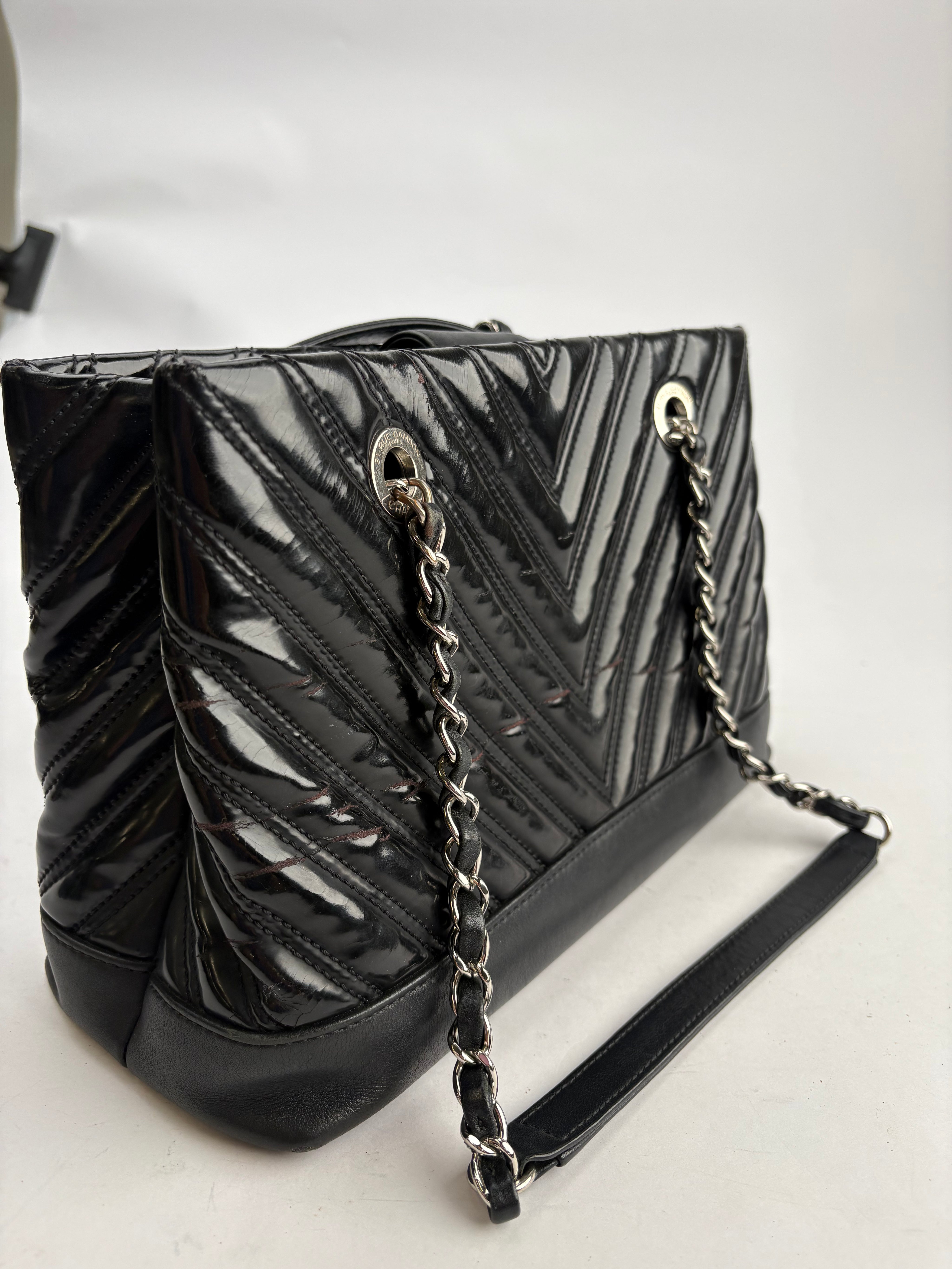 CHANEL Chevron Medium Tote