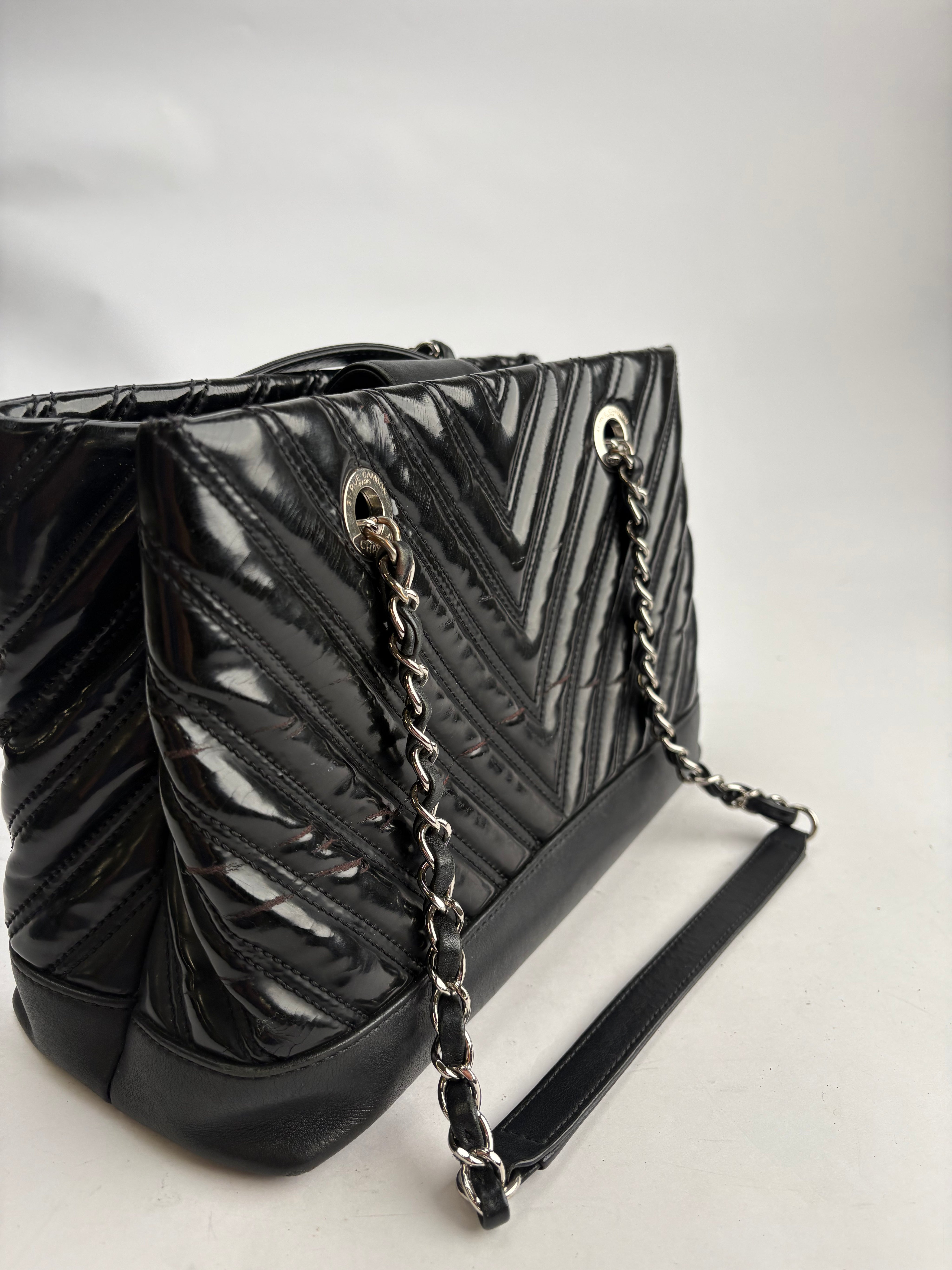 CHANEL Chevron Medium Tote