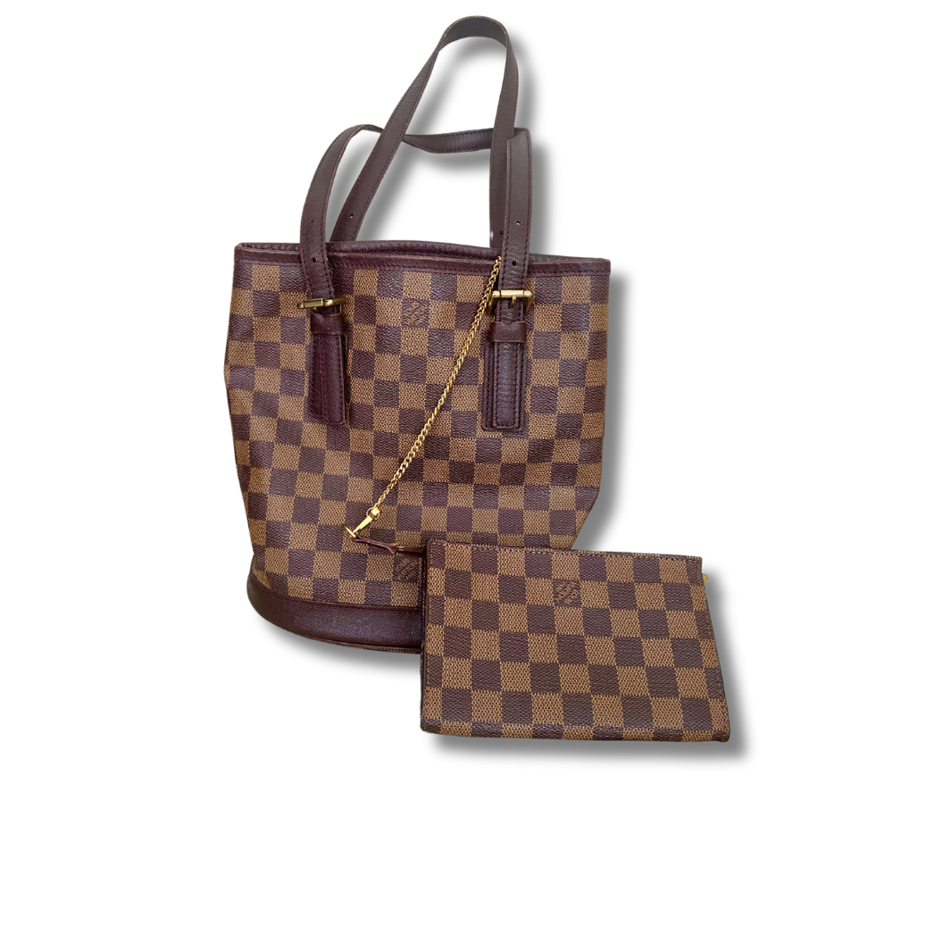 LVDamierBucketBag_7.png