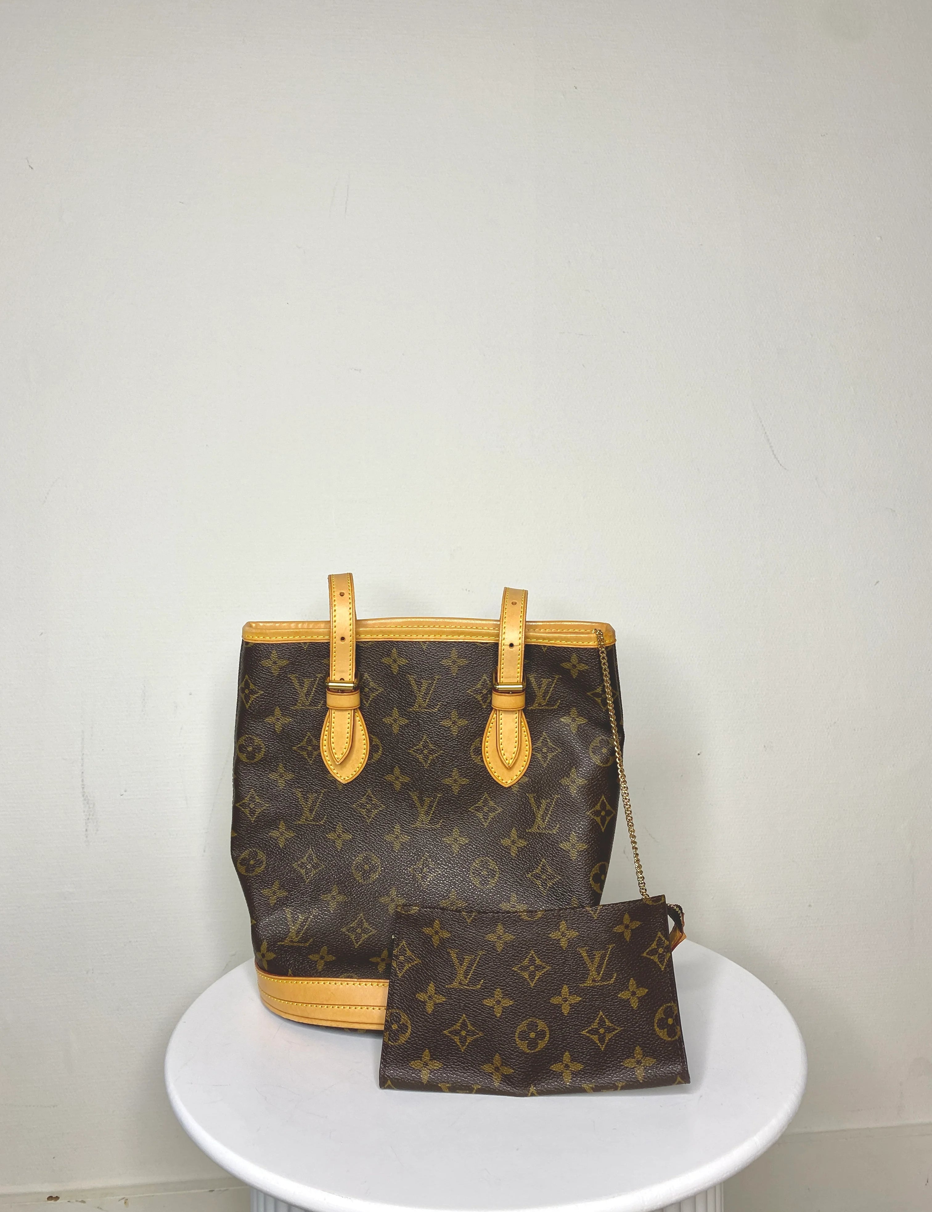 LouisVuittonBucketPMMonogrammetpouch.webp