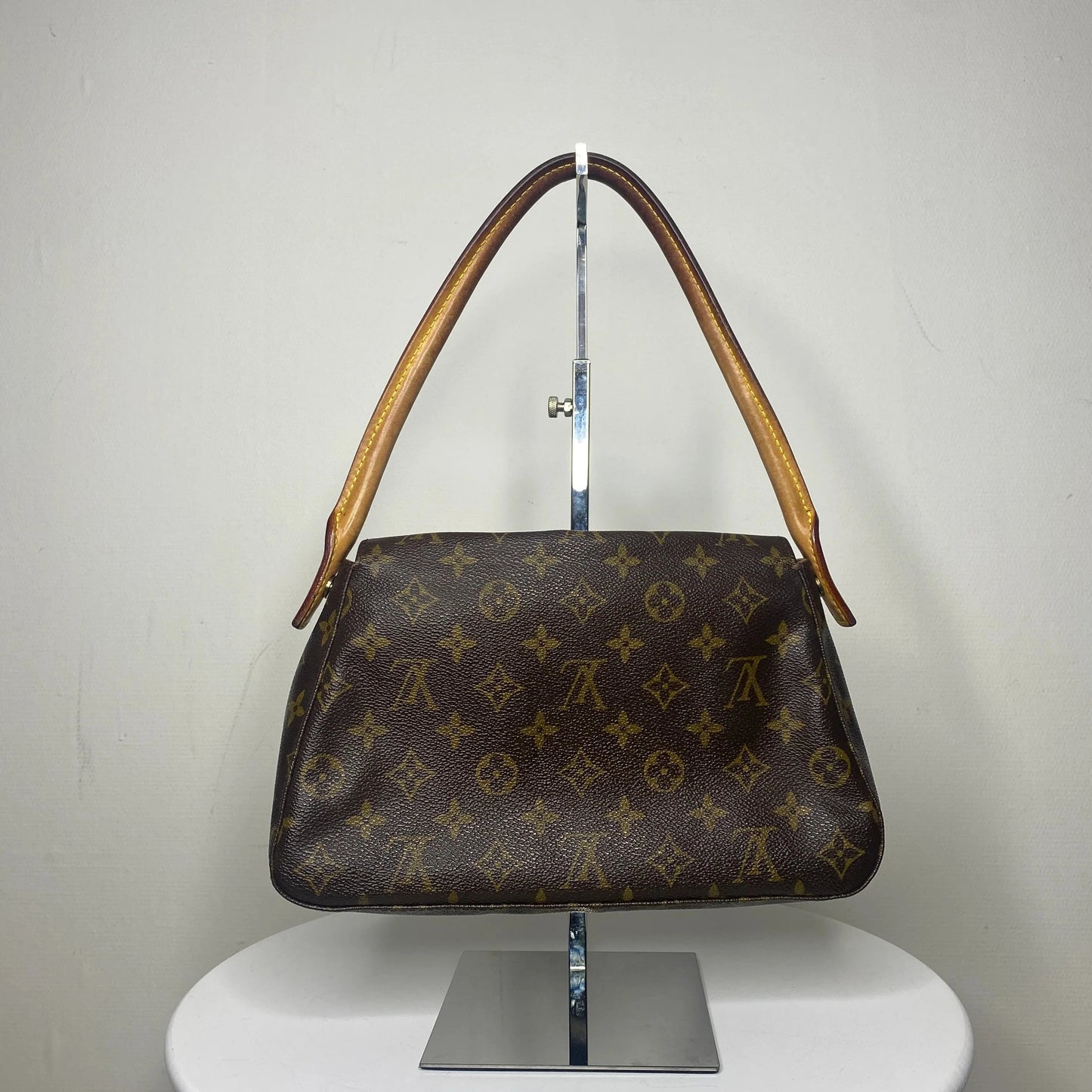 Louis Vuitton Looping PM