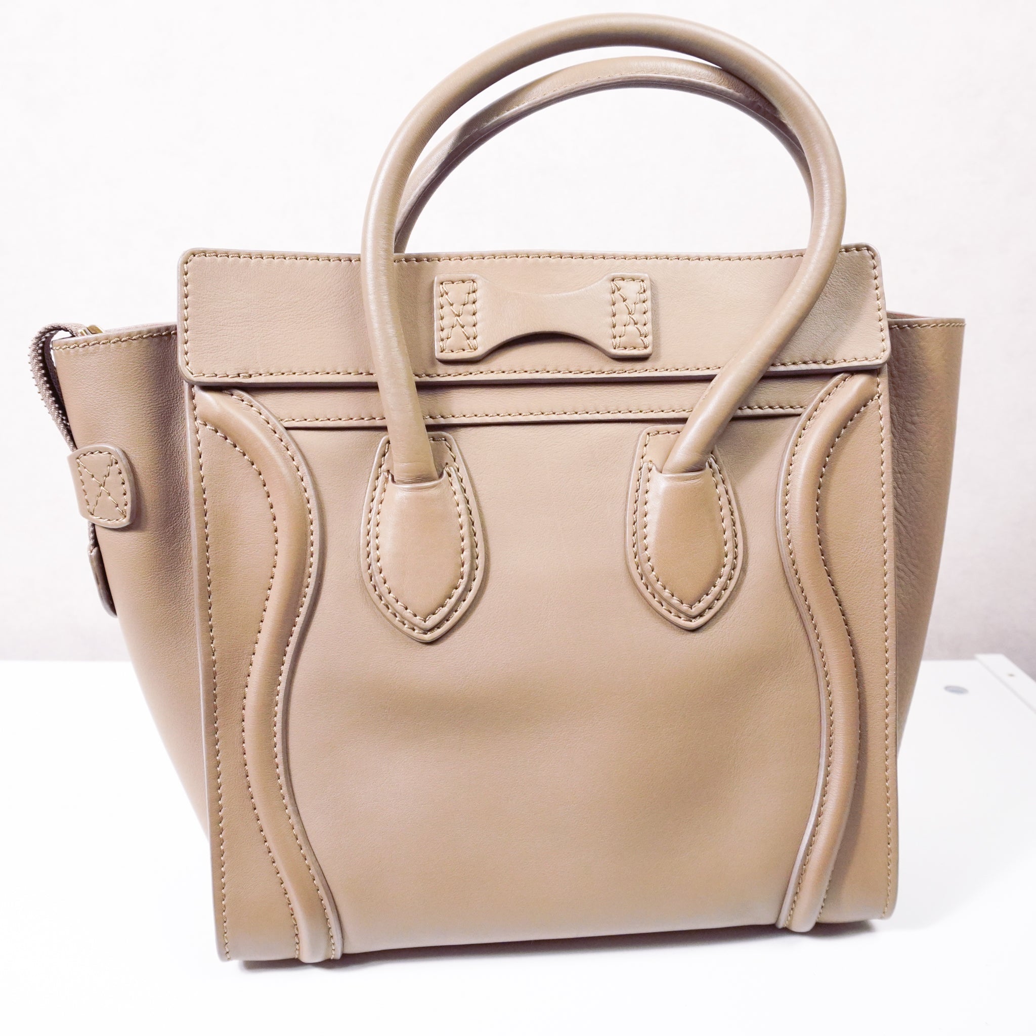 Celine Micro Luggage Shopper beige + label