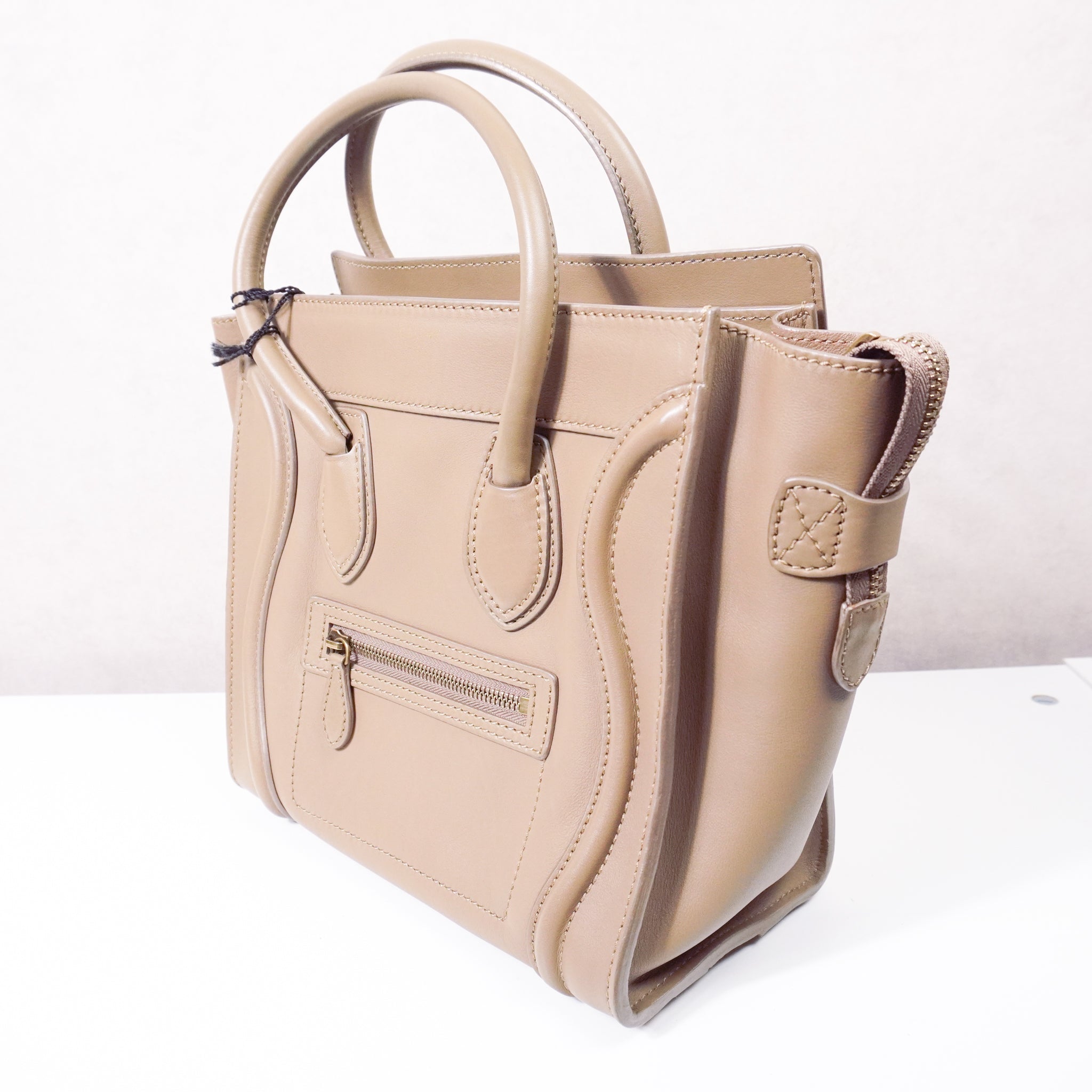 Celine Micro Luggage Shopper beige + label