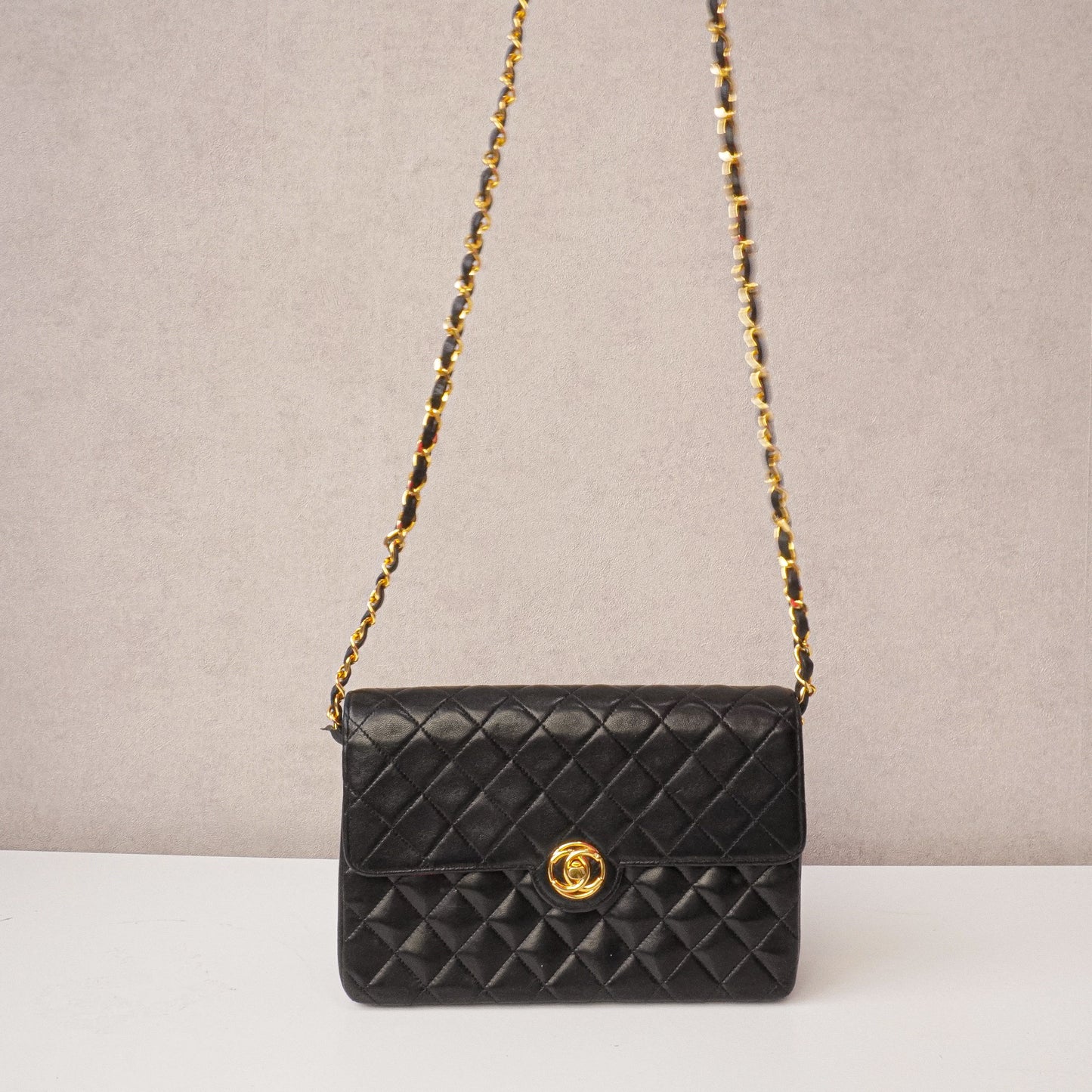 Chanel Single Flapbag Mini Crossbody 1986-1988