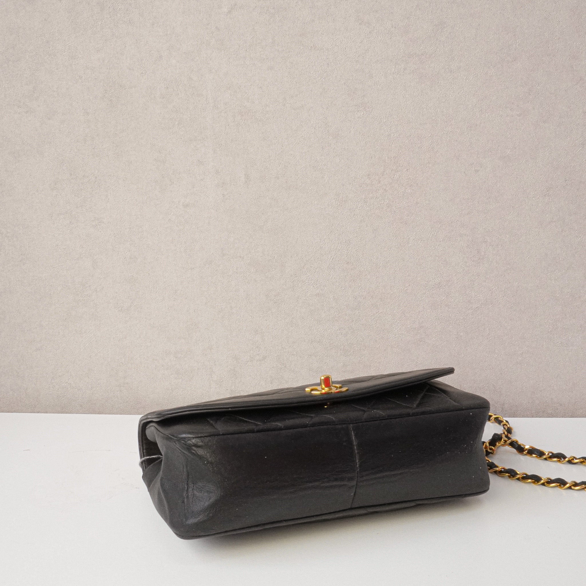 Chanel Diana Medium Flapbag 1994-1996