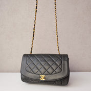 Chanel Diana Medium Flapbag 1994-1996