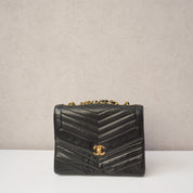 Chanel vintage V-stitch Single Flapbag