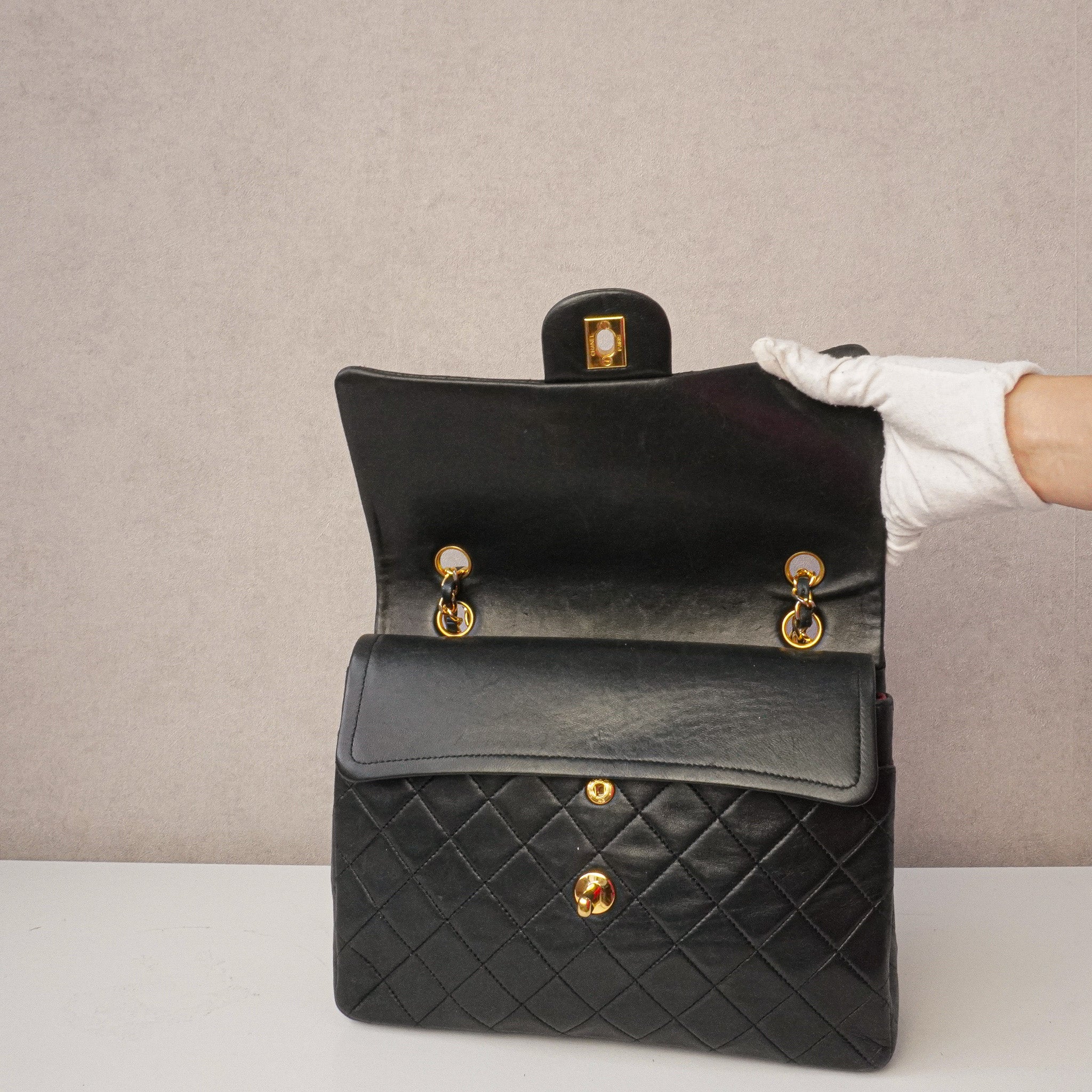 Chanel Timeless Classic W Flapbag Medium Square 1989-1991