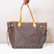 Louis Vuitton Neverfull Monogram MM - beige interieur