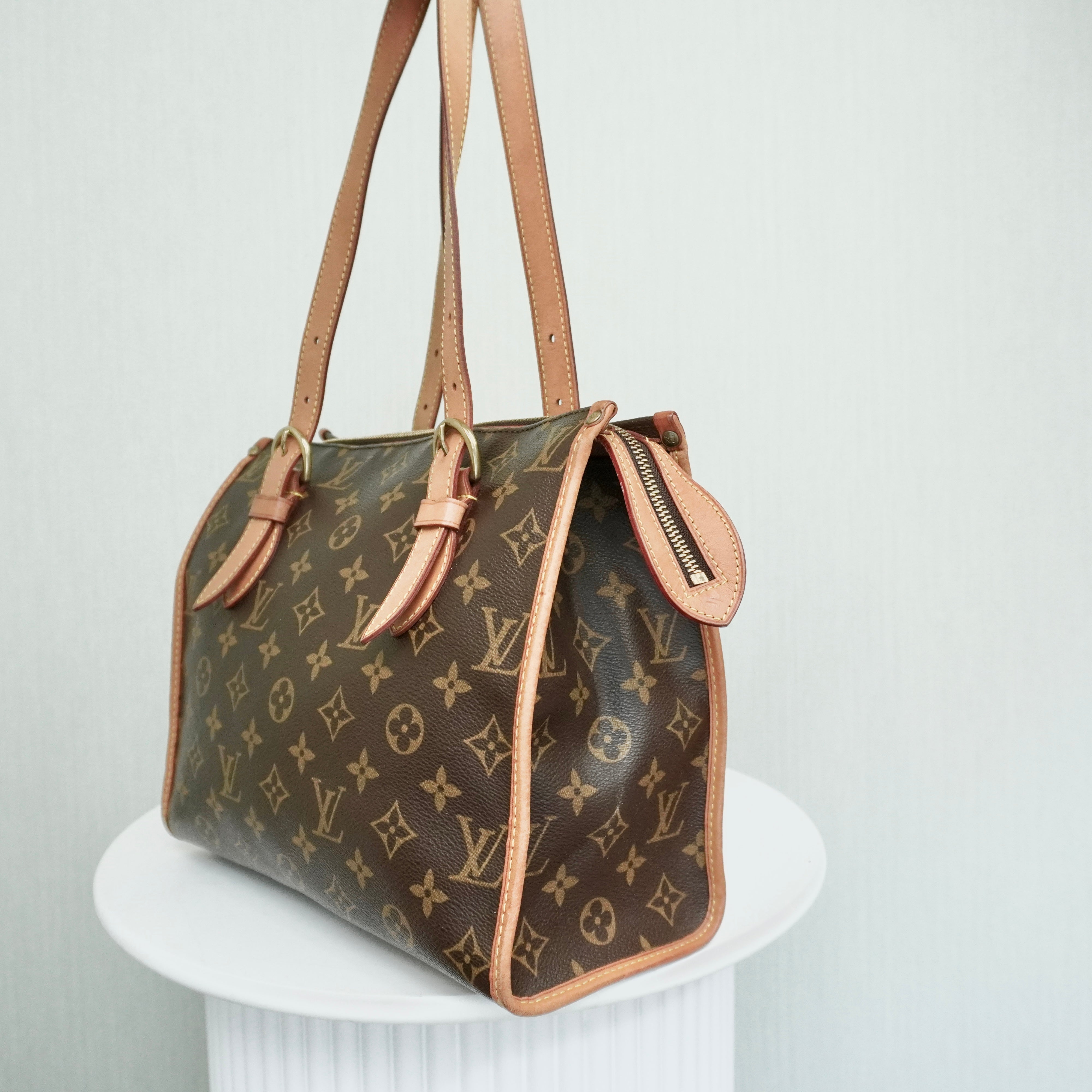 TheBagsList-LouisVuittonPopincourtMM-zijkant.jpg