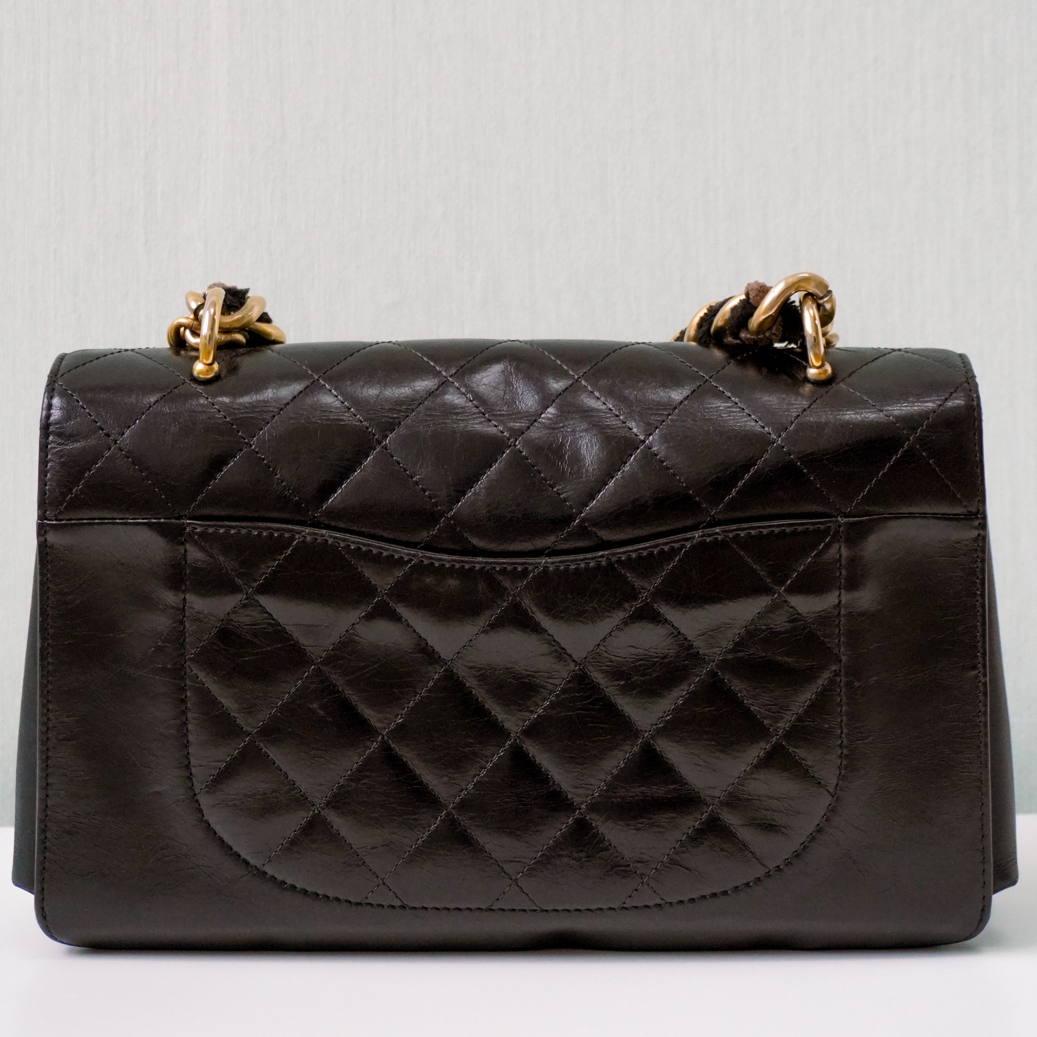 Chanel Matelasse Flapbag Calf Skin