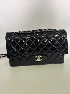 Chanel Classic Flapbag Medium patent leather