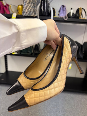 Chanel Matelasse pumps 37C