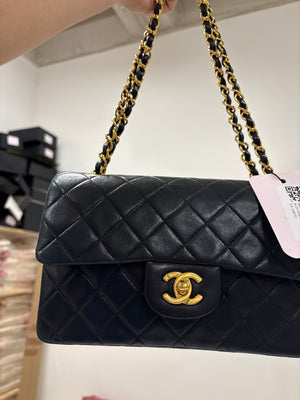 Chanel Classic Flapbag Small