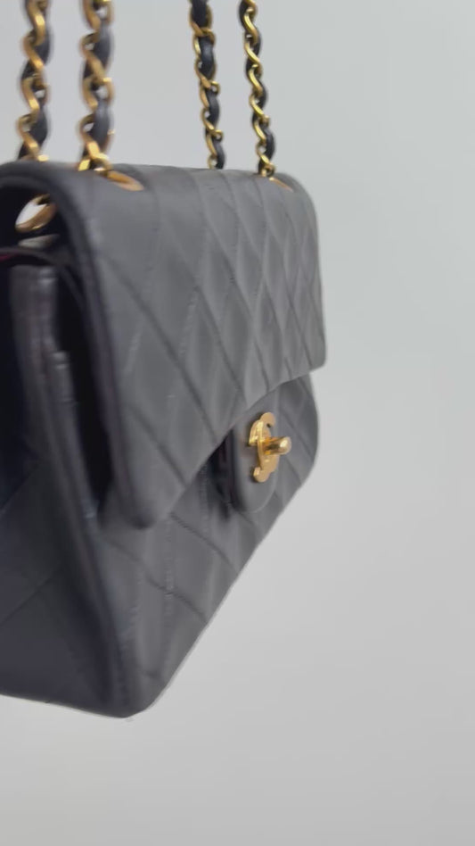 Chanel Classic Flapbag Small + CC logo vergulden met 24k.